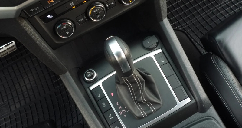 Volkswagen Amarok cena 172500 przebieg: 85200, rok produkcji 2019 z Tuczno małe 352